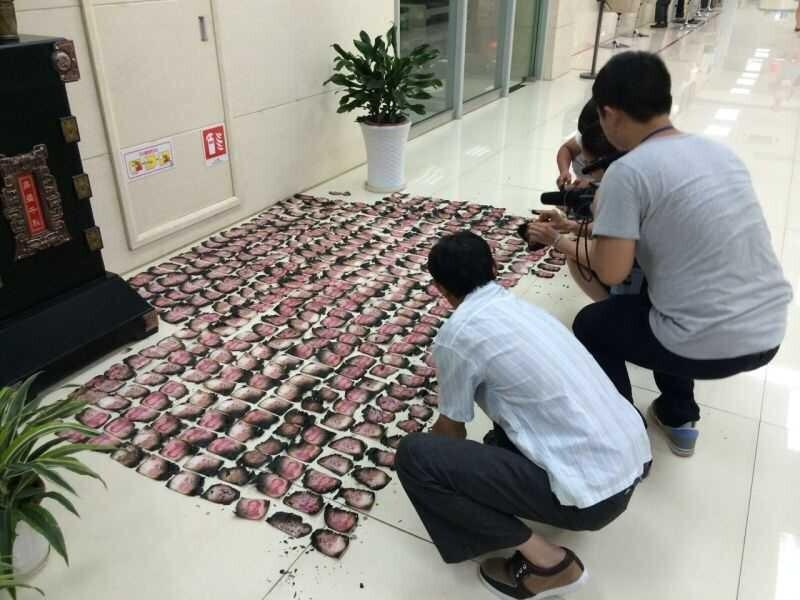 浙江桐廬一民房失火8萬元現金被燒 殘幣擺一地