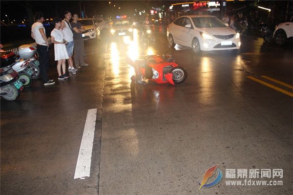 2交警查處一起無證且酒后駕駛摩托車肇事案.jpg