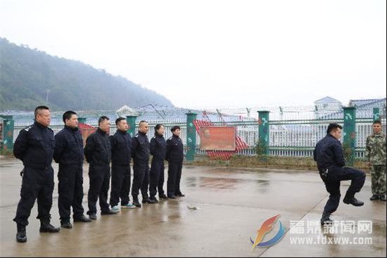 2016.12.26福鼎法院法警大隊開展冬季體能訓練活動.jpg