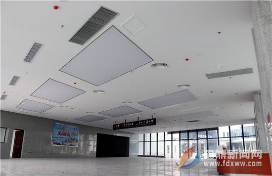 室內接待大廳裝修完畢，基礎設施完備。.jpg
