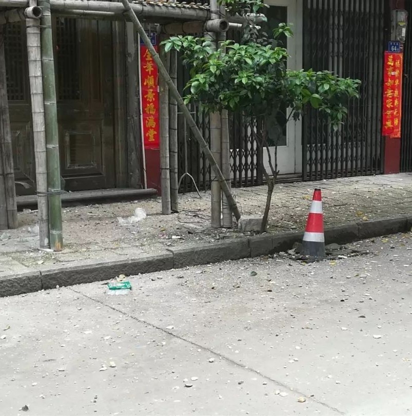 榴房裝修，碎石直砸路面！該不該裝防護網？