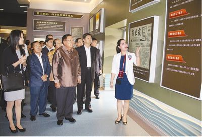 在探索精準扶貧經驗的大道上攜手同心 ——老撾人民革命黨中央總書記、國家主席本揚在福建寧德下岐村考察扶貧工作紀行