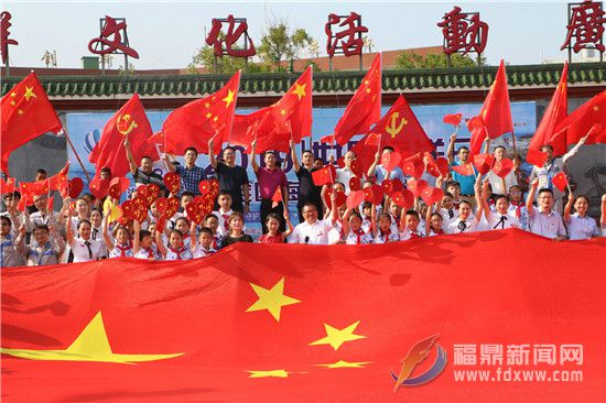 流美中心小學組織師生參加“世界環境日、海洋日”公眾宣傳
