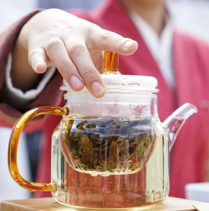 季節交替，白茶讓你遠離“換季病”