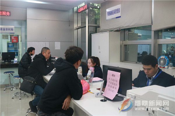 醫保中心：“一站式結算”速解群眾一線急事