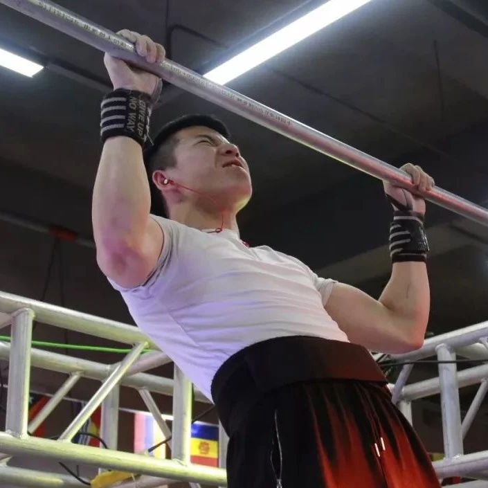 引體向上、平板支撐你能堅持多久？這場公開賽去了嗎？