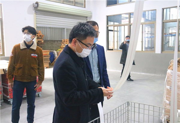 袁華軍調研企業復工復產及員工返崗情況