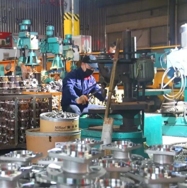 雪中送炭，小城大愛！福鼎企業家復工不忘助力疫情防控