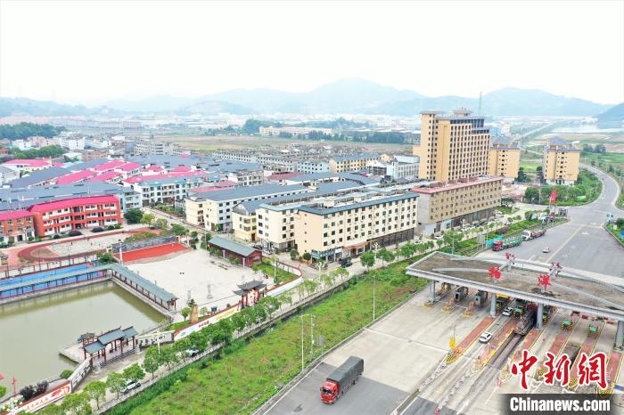 福建畬鄉：從偏遠貧困村到小康明星村的幸福變遷