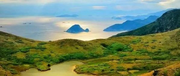 在崳山島，遇見五彩斑斕的秋