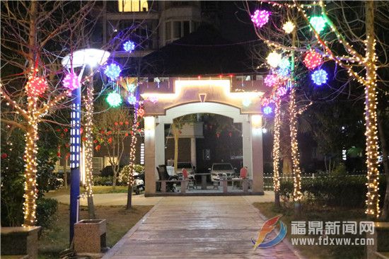 【網絡中國節?春節】市區各小區張燈結彩年味濃