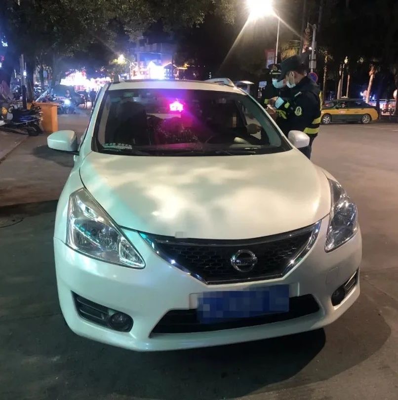 安裝“空車燈”，私家車偽裝成出租車？查！