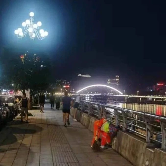 他們凌晨起床開工，又苦又累！你怎么舍得……