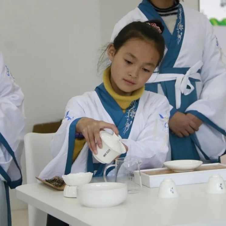 茶香里的小學堂