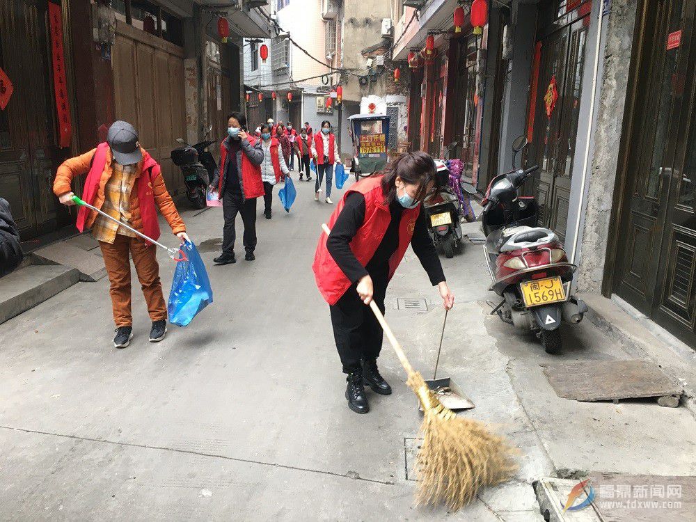 溪西社區開展“文明創城·志愿同行”暨“3·5學雷鋒紀念日”主題志愿活動