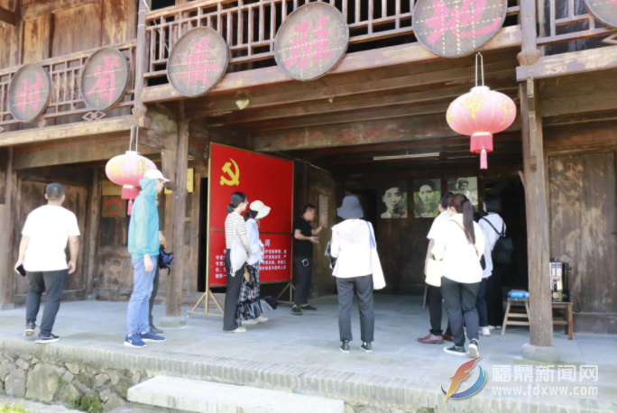 市委市直機關工委舉辦“喜迎二十大 永遠跟黨走”黨史主題活動
