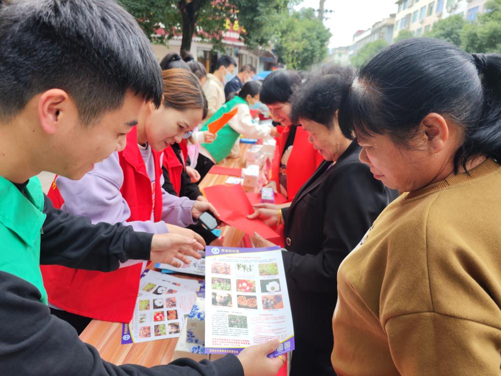 點頭鎮開展禁毒宣傳暨防范養老詐騙宣傳