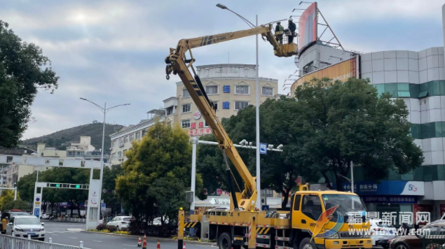 福鼎：改造路燈 節能增亮