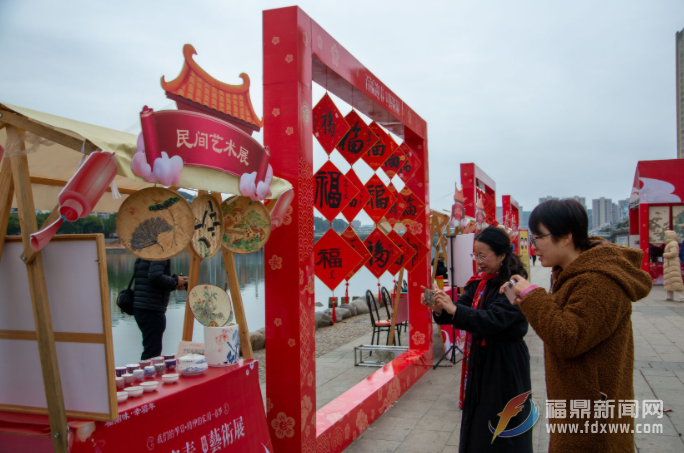 【網絡中國節·元宵】我市開展“百福迎春”民間藝術展