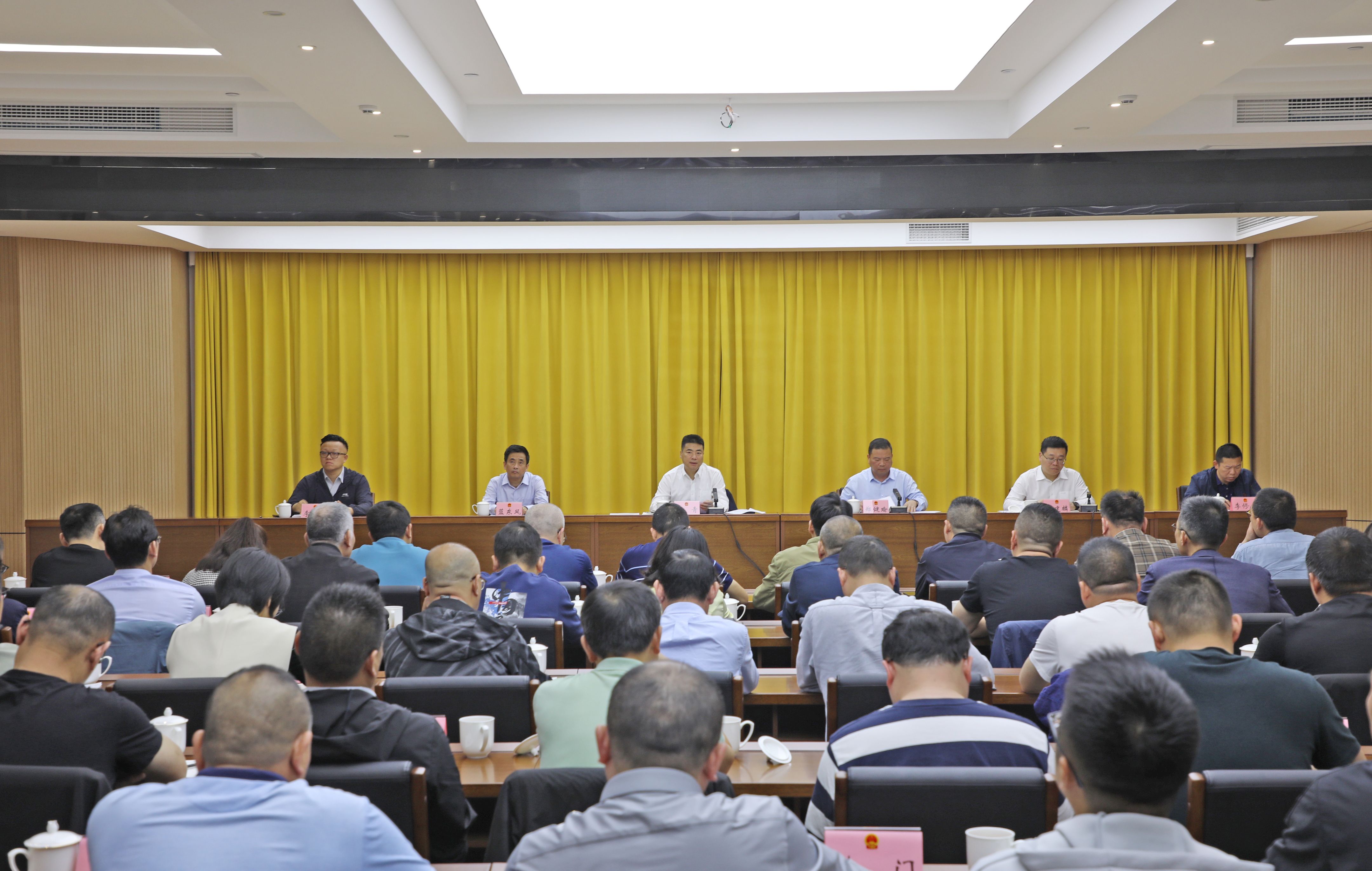 全市禁毒委全體成員會議召開