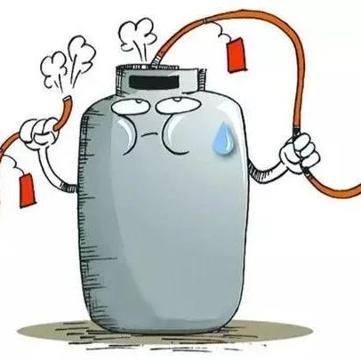 福鼎一送氣工將燃氣瓶存放自家門口，結果……