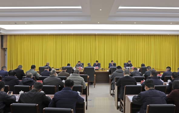 市委常委會召開擴大會議開展述責述廉評議 林青主持會議并講話